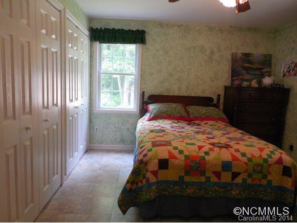 471 Woodfin Rd - Photo 13