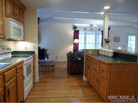 471 Woodfin Rd - Photo 5