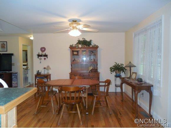 471 Woodfin Rd - Photo 7