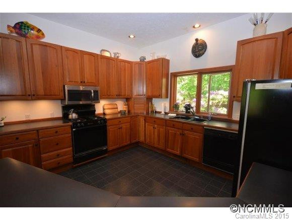 304 Jones Cove Road - Photo 8