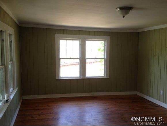 80 School Rd E - Photo 2