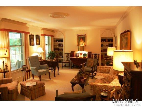 112 Glengary Drive - Photo 3
