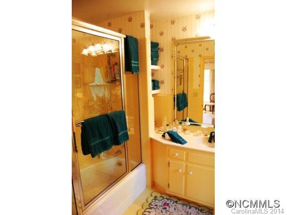 112 Glengary Drive - Photo 8