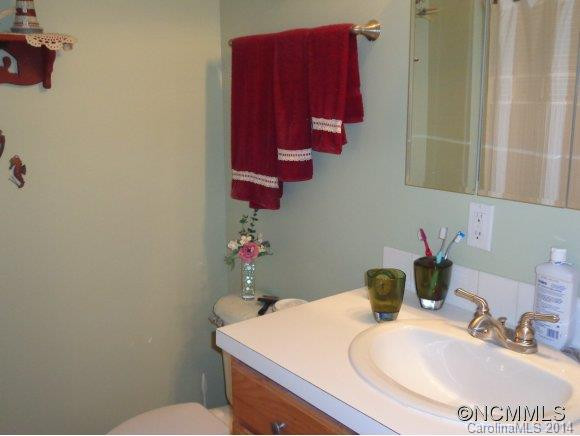 137 Middle Street - Photo 11