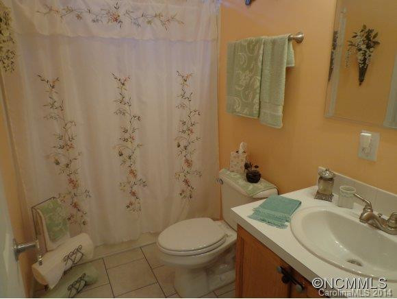 137 Middle Street - Photo 12