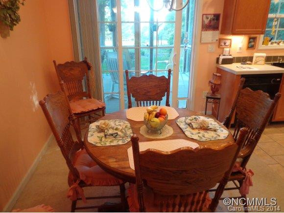 137 Middle Street - Photo 6