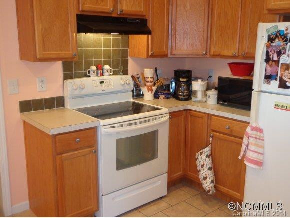 137 Middle Street - Photo 8
