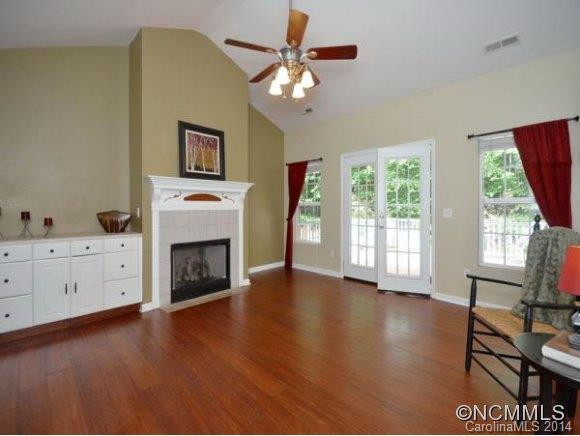 504 FOX HOLLOW LANE - Photo 4