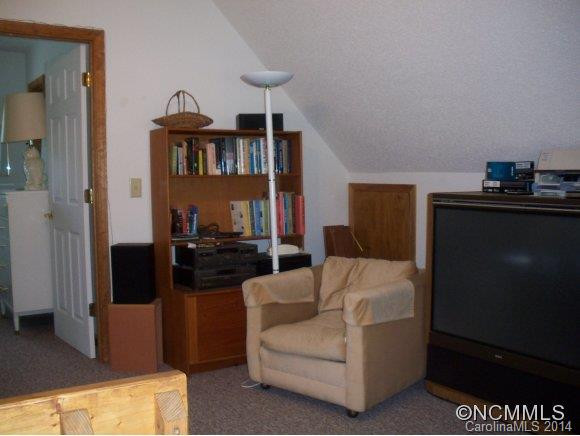 278 Barber Hill Dr - Photo 15