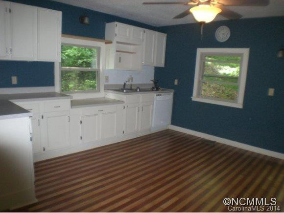 63 Solomon Road - Photo 2