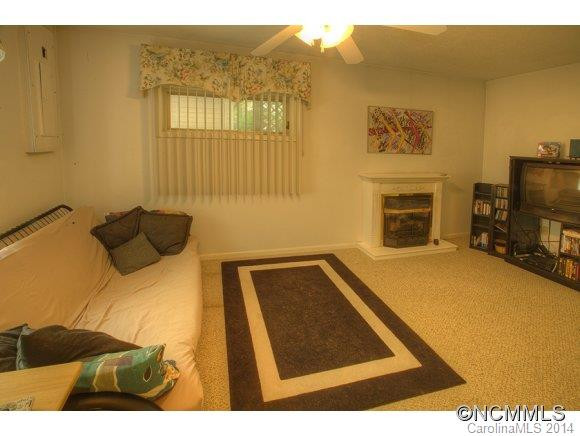 290 Skyland Drive - Photo 12