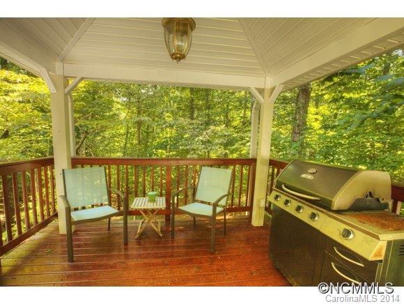 290 Skyland Drive - Photo 16
