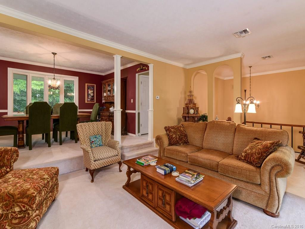108 GREENBRIAR AVENUE - Photo 4