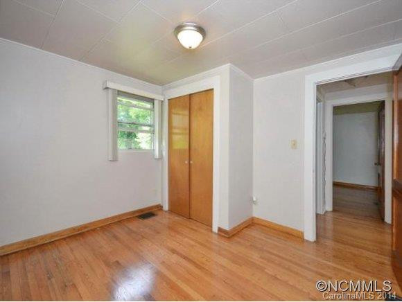 636 HALSBURY AVENUE - Photo 3