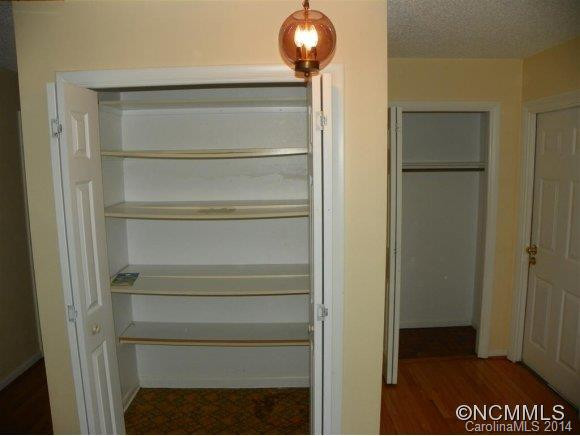 147 South Grove Street - Photo 6