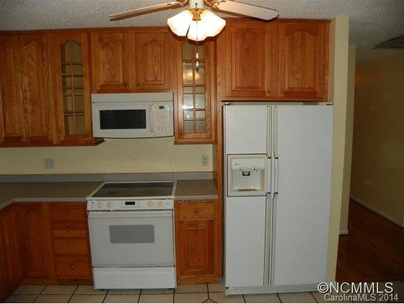147 South Grove Street - Photo 8