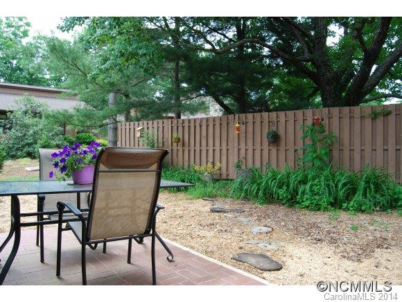 440 Crowfields Drive - Photo 12