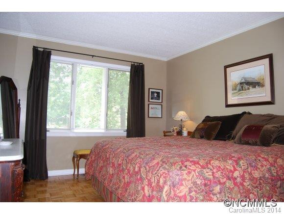 440 Crowfields Drive - Photo 6