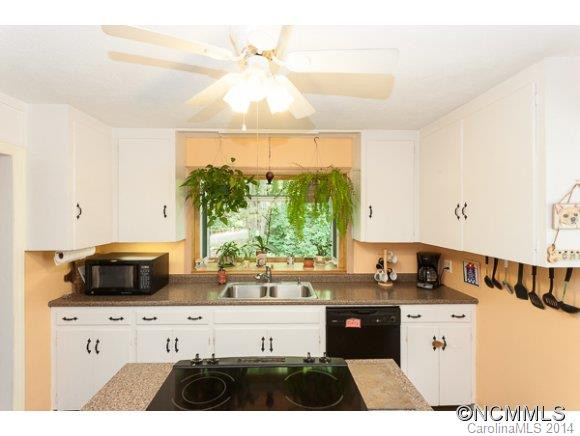 550 Beaverdam Road - Photo 13
