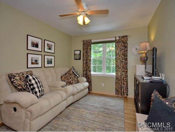 23 MOUNTAIN SPRING DRIVE - Photo 14