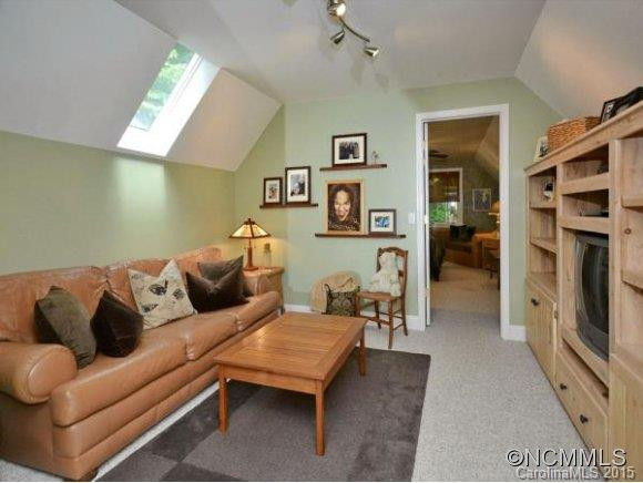 23 MOUNTAIN SPRING DRIVE - Photo 17