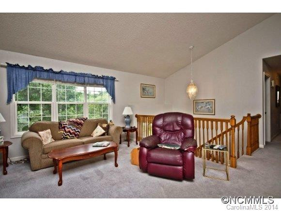 95 Terrace Dr - Photo 2