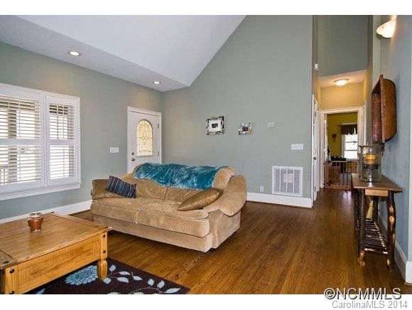 39 Galax Ln - Photo 2