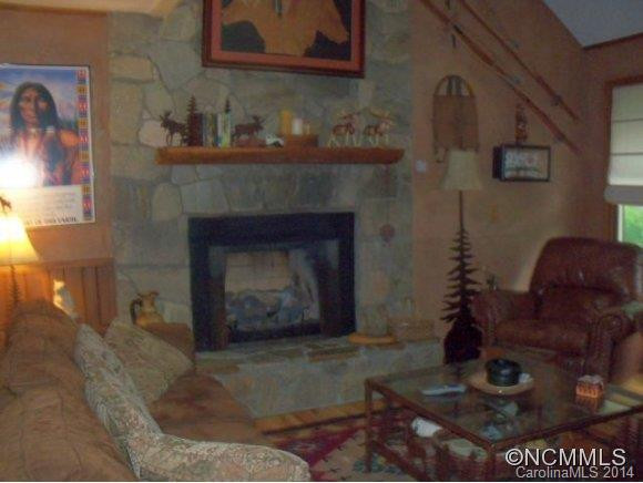 3013 Dicks Creek Rd - Photo 2