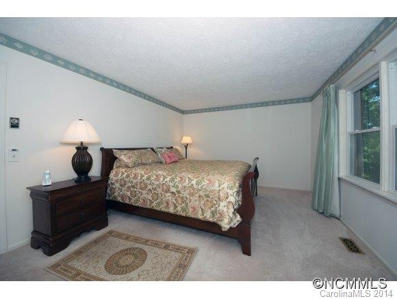 4 GALAX LANE - Photo 12
