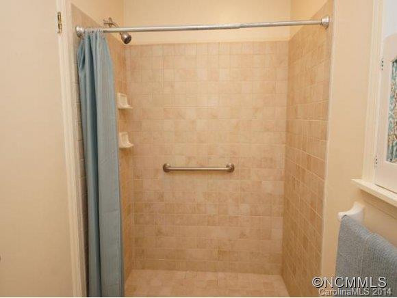 4 GALAX LANE - Photo 14