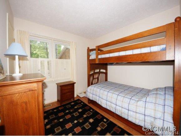 4 GALAX LANE - Photo 17