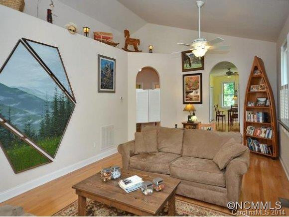 236 Covered Bridge Drive - Photo 4