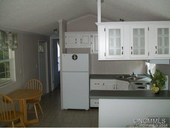 10 Valentine Dr - Photo 2