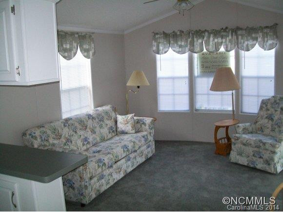 10 Valentine Dr - Photo 3