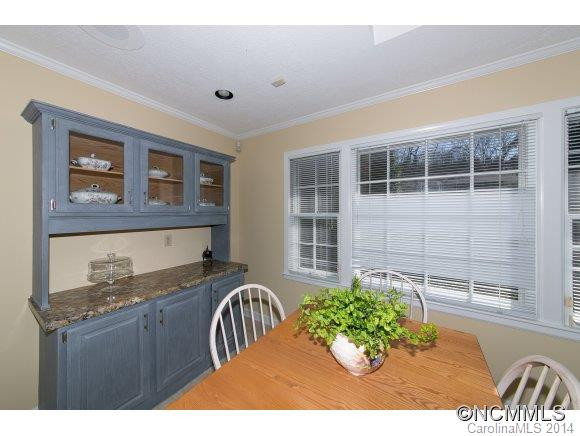 1219 Ashby Lane - Photo 5