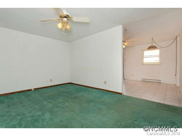 10 LAUREL BROOK DRIVE - Photo 4