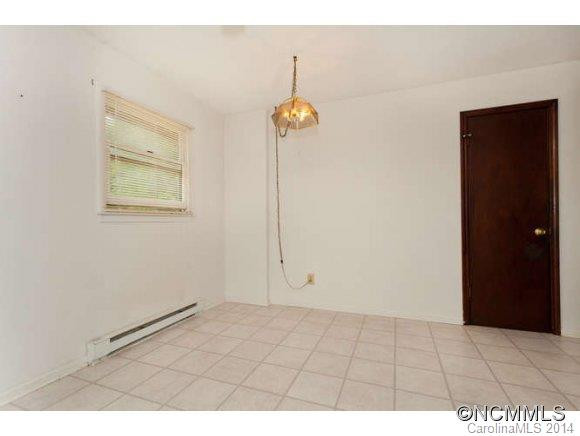 10 LAUREL BROOK DRIVE - Photo 5