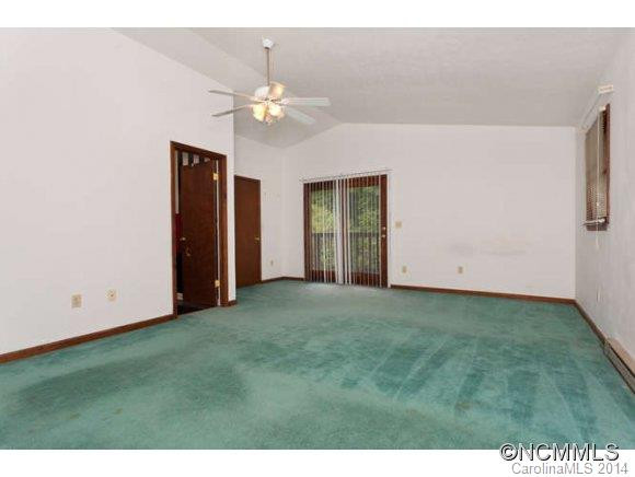 10 LAUREL BROOK DRIVE - Photo 6