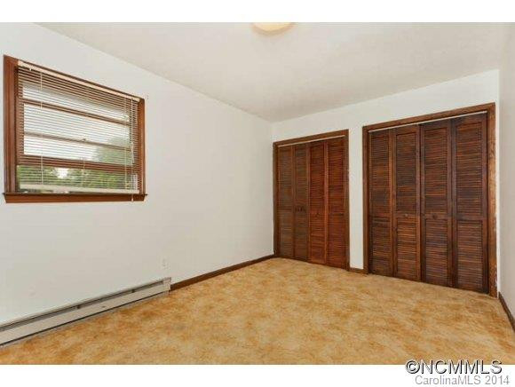 10 LAUREL BROOK DRIVE - Photo 8