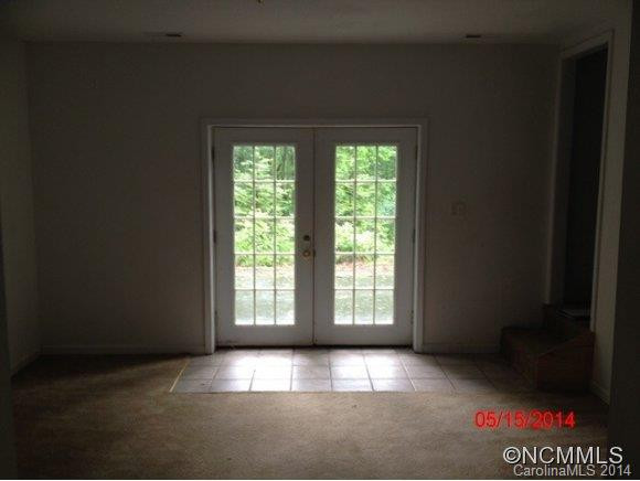 271 Joree Ln - Photo 3