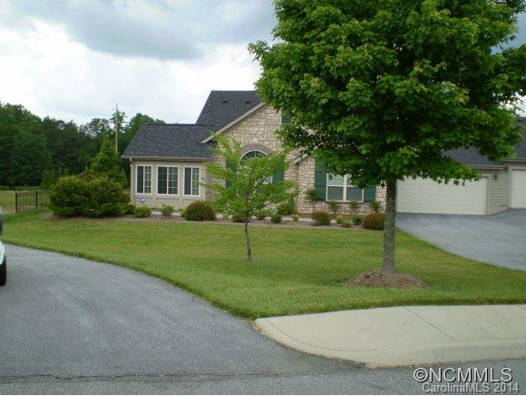 139 Summerfield - Photo 2