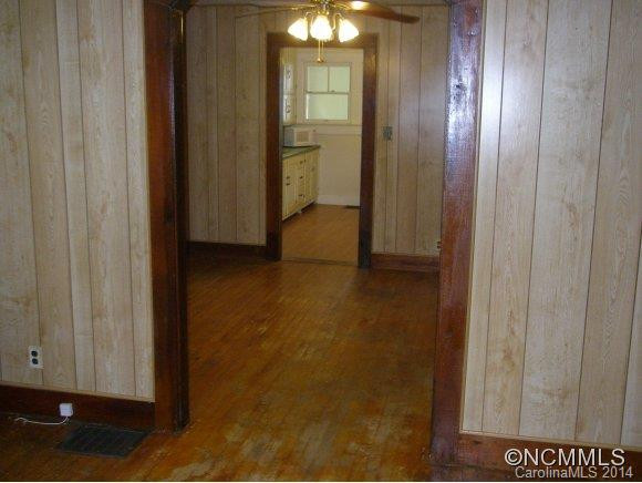 219 SUNSET CIRCLE - Photo 14