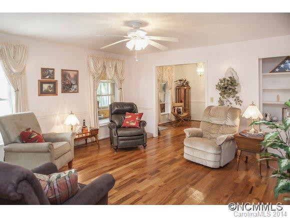 219 Park Lane - Photo 2
