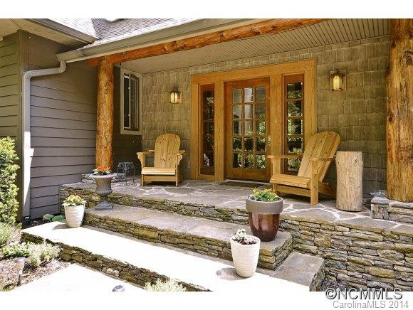 515 Flying Hawk Trail