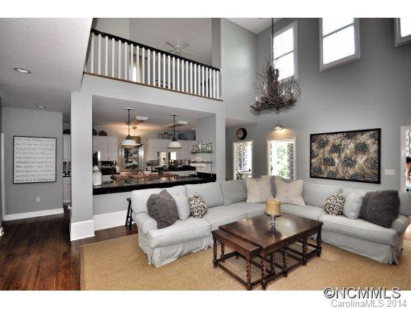 109 S. Mitchell Lane - Photo 2