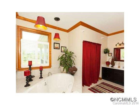 380 REEMS CREEK ROAD - Photo 13