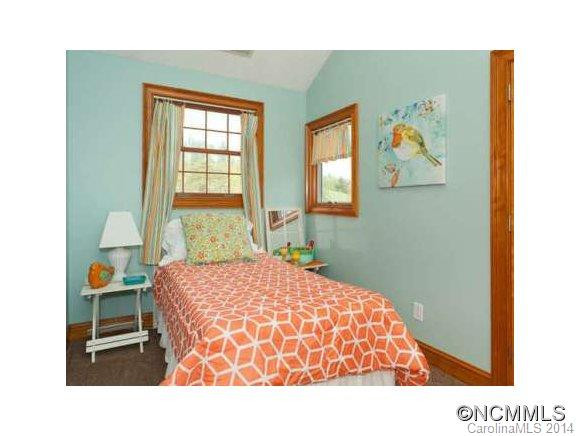380 REEMS CREEK ROAD - Photo 16