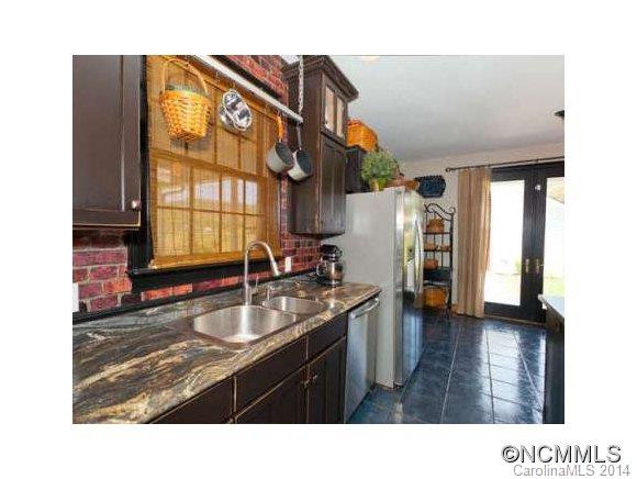 380 REEMS CREEK ROAD - Photo 8