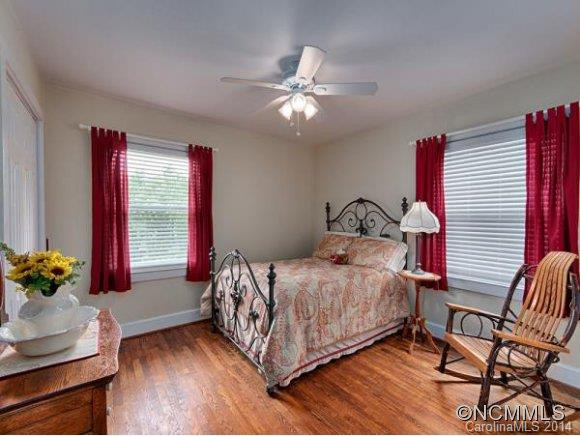 1 TRAMMELL AVE - Photo 8