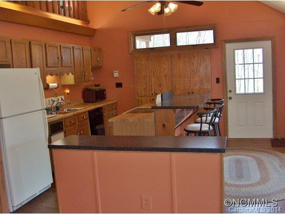 1099 Country Club Dr - Photo 2